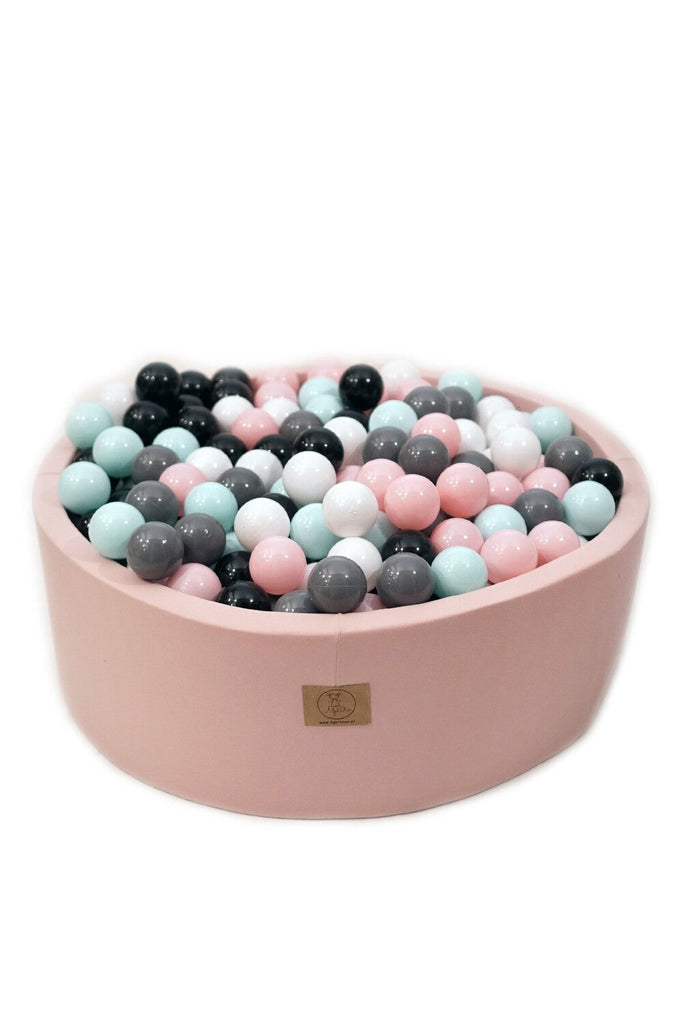 Ballpit pink 90 x 30 + 200 balls ( white, black,pink, mint,gray)