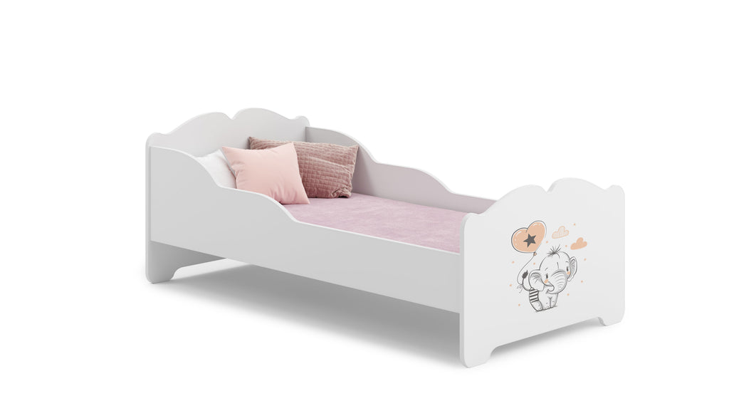 Kinderbed Anna 140x70 met grafische elementen voor kinderen en een matras met lattenbodem